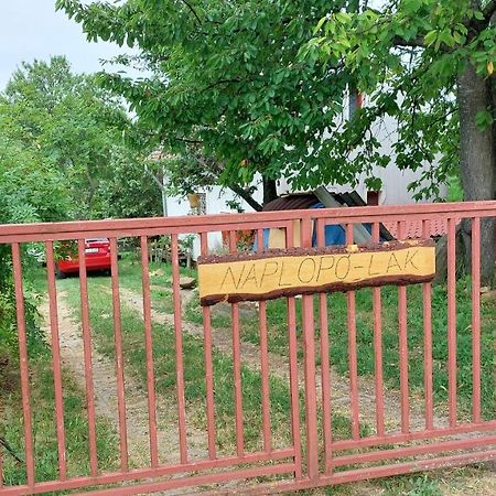 Naplopó-lak Apartman Ábrahámhegy Kültér fotó